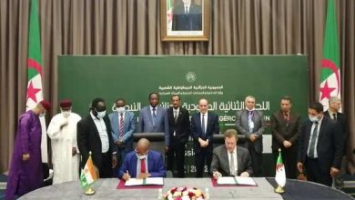 Photo of Algérie-Niger : signature de trois accords de partenariat pour la sécurisation des  zones frontalières, la lutte contre la migration clandestine, et la criminalité