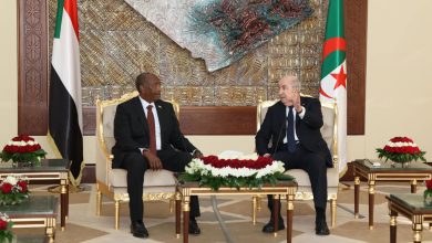 Photo of Al-Burhan favorable à la présence de l’Algérie à toute table de débat ou de négociations pour résoudre la crise au Soudan